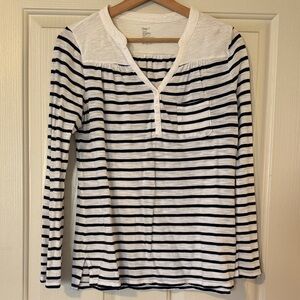 GAP Women's Navy and White Striped Long Sleeve Top